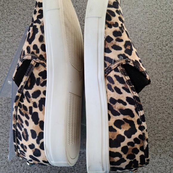 STEVE MADDEN GILLS ''SAFRAY'' LEOPARD PRINT SLIP-ON PLATFORM SNEAKERS METAL LOGO - Picture 5 of 7